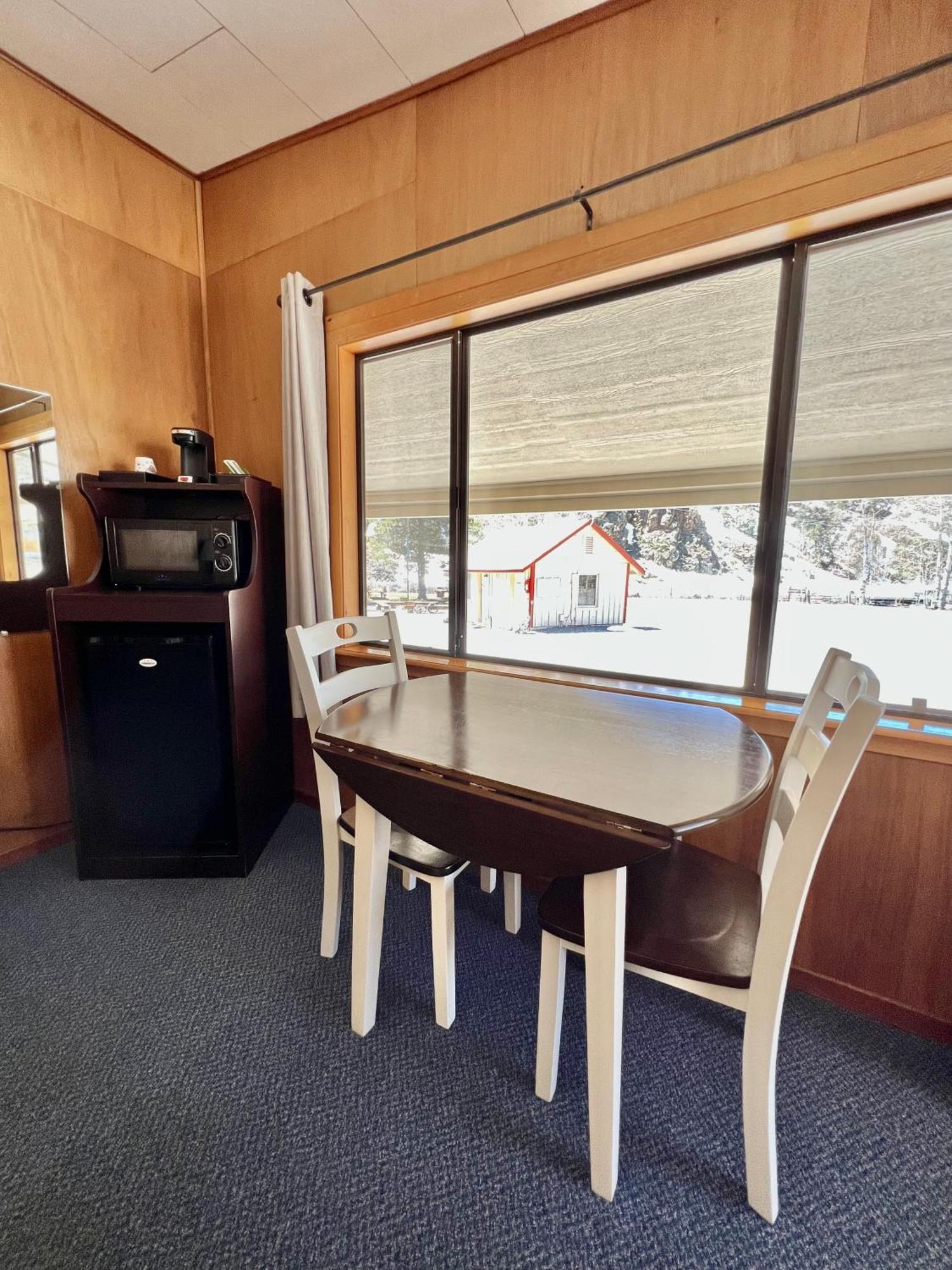 Willow Springs Resort Bridgeport Bagian luar foto