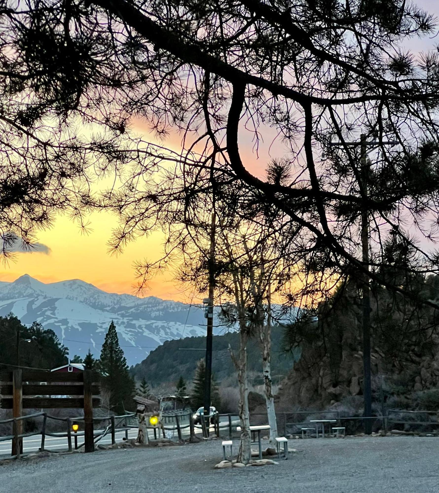 Willow Springs Resort Bridgeport Bagian luar foto