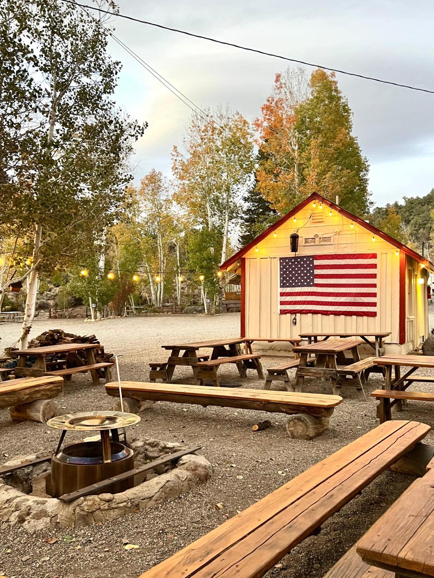 Willow Springs Resort Bridgeport Bagian luar foto